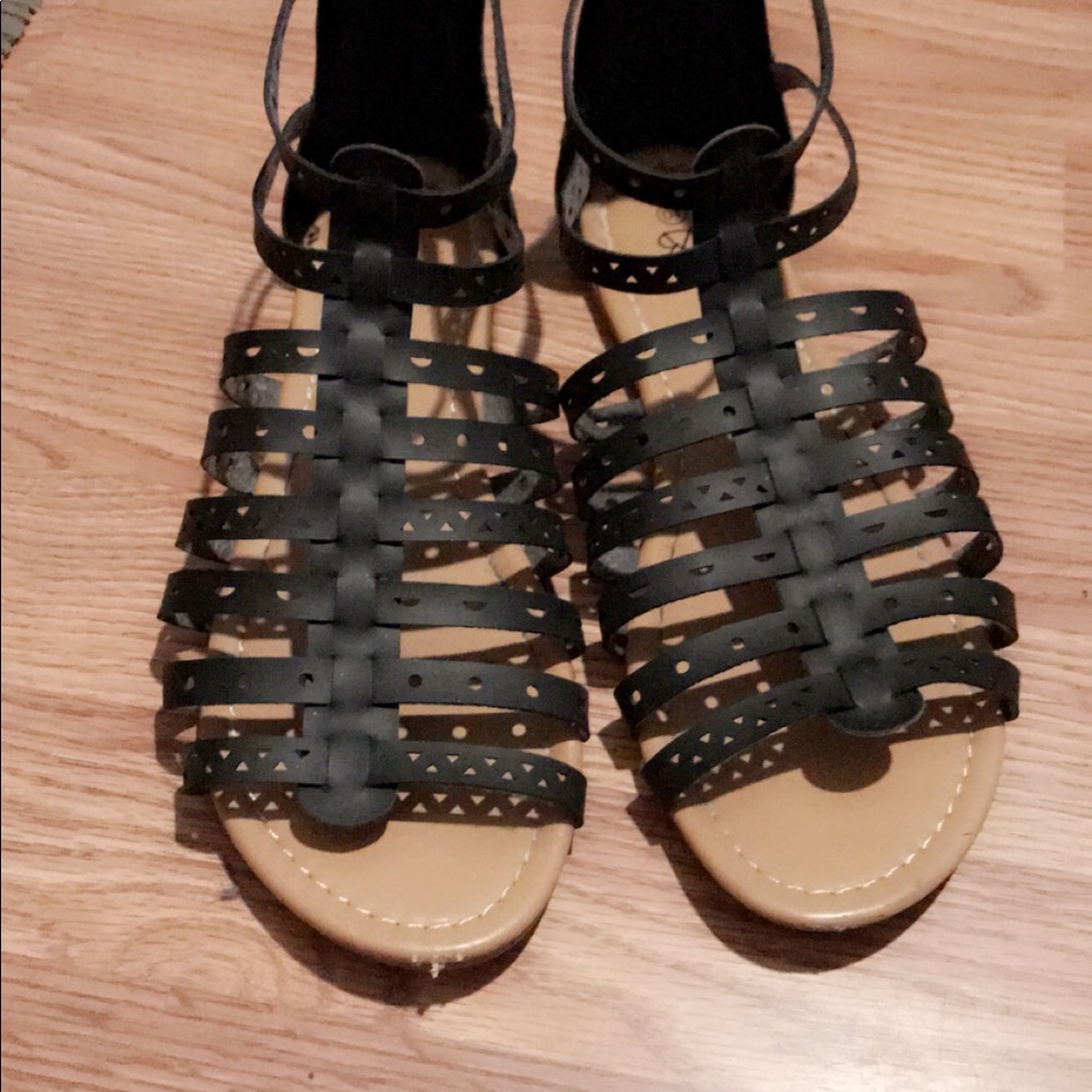 Flats (shoes)